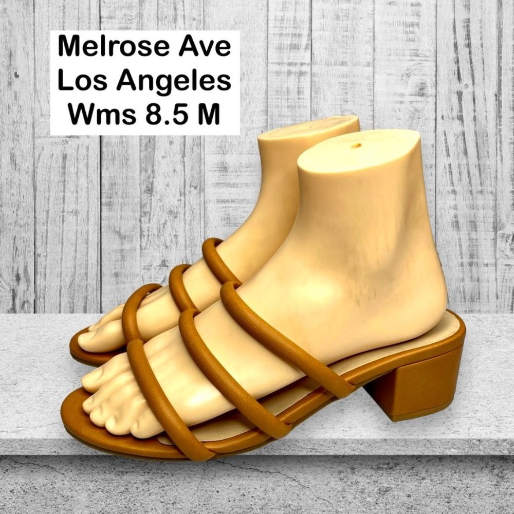Melrose Ave Women's Tan Faux Leather Three Strap Block Heel‎ Sandals Size 8.5M